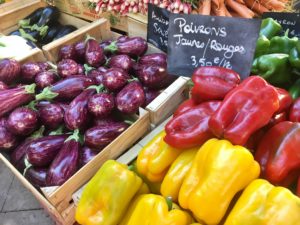 bell peppers/capsicum and eggplant at the fruit and vegetable market in Aix-en-Provence