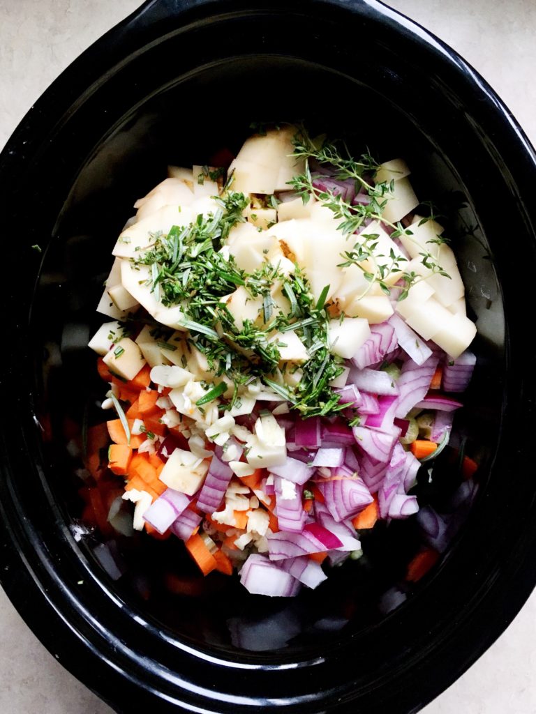 Crock pot for Slow-Cooker Tuscan Ribollita